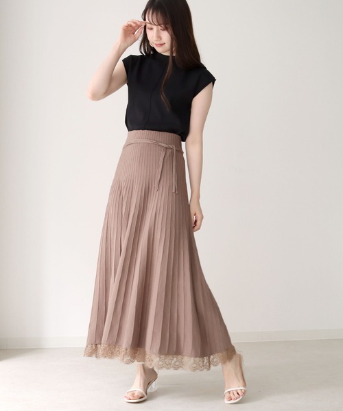 HER CLOSET(ハークローゼット)の「【cheriella】WEB限定イージーケアCOOLタッチセンターラインノースリーブサマーニット(ニット/セーター・レディース・ブラック/ブルー/ピンクベージュ/テラコッタ/ホワイト/グレイッシュベージュ・M)」の21枚目の写真