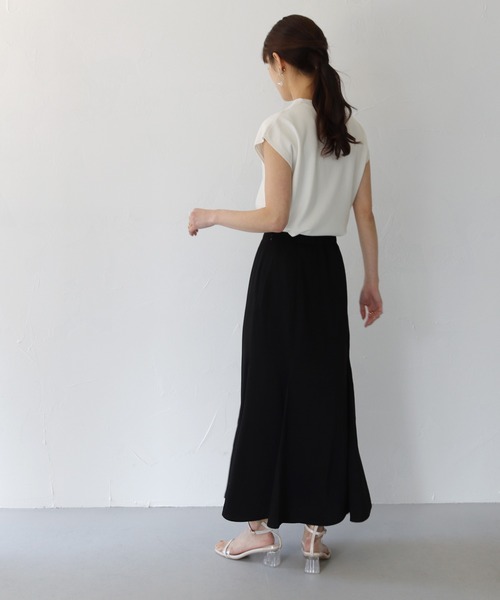 HER CLOSET(ハークローゼット)の「【cheriella】WEB限定イージーケアCOOLタッチセンターラインノースリーブサマーニット(ニット/セーター・レディース・ブラック/ブルー/ピンクベージュ/テラコッタ/ホワイト/グレイッシュベージュ・M)」の14枚目の写真