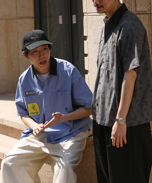 FREAK'S STORE（フリークスストア）の「WEB限定 SANTA CRUZ/サンタクルーズ 別注 ショートスリーブ クレリックワークシャツ/ビッグシルエット/レオパード柄（シャツ/ブラウス・メンズ・ベージュ/サーモンピンク/グレー系その他2/グレー系その他/レオパード/グリーン/サックスブルー/ブラック・LARGE/MEDIUM/SMALL）」の16枚目の写真