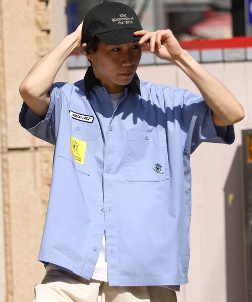 FREAK'S STORE（フリークスストア）の「WEB限定 SANTA CRUZ/サンタクルーズ 別注 ショートスリーブ クレリックワークシャツ/ビッグシルエット/レオパード柄（シャツ/ブラウス・メンズ・ベージュ/サーモンピンク/グレー系その他2/グレー系その他/レオパード/グリーン/サックスブルー/ブラック・LARGE/MEDIUM/SMALL）」の9枚目の写真