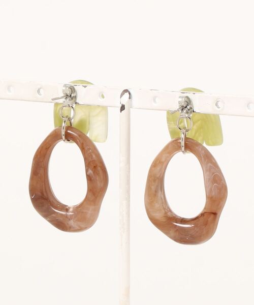 tone(トーン)の「【anthurium】くすみカラー2wayピアス(MA)(ピアス(両耳用)・レディース・グリーン系その他・FREE)」の3枚目の写真