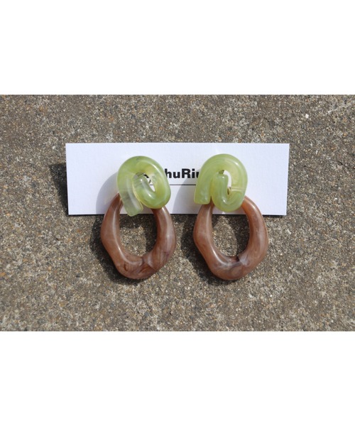 tone(トーン)の「【anthurium】くすみカラー2wayピアス(MA)(ピアス(両耳用)・レディース・グリーン系その他・FREE)」の1枚目の写真