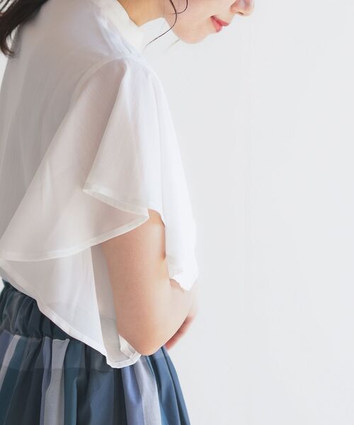 rps（アールピーエス）の「フレアースリーブバンドカラーブラウス（シャツ/ブラウス・レディース・オフホワイト/ブラック/グレイッシュブルー/ライトグレー/ダークグリーン・M）」の13枚目の写真