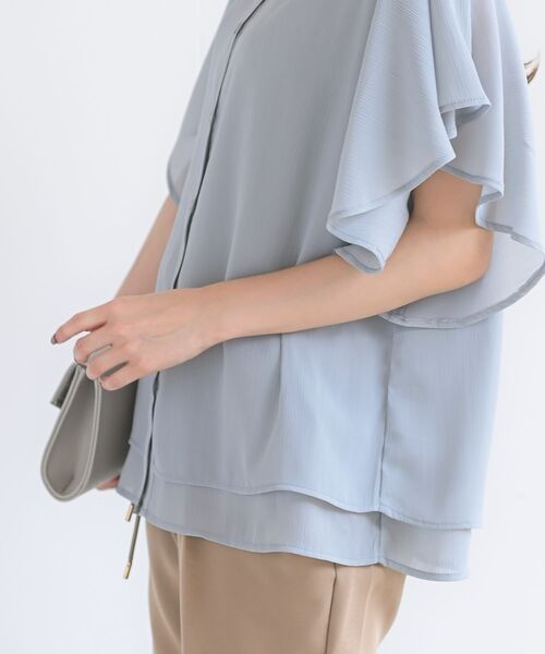 rps（アールピーエス）の「フレアースリーブバンドカラーブラウス（シャツ/ブラウス・レディース・オフホワイト/ブラック/グレイッシュブルー/ライトグレー/ダークグリーン・M）」の21枚目の写真