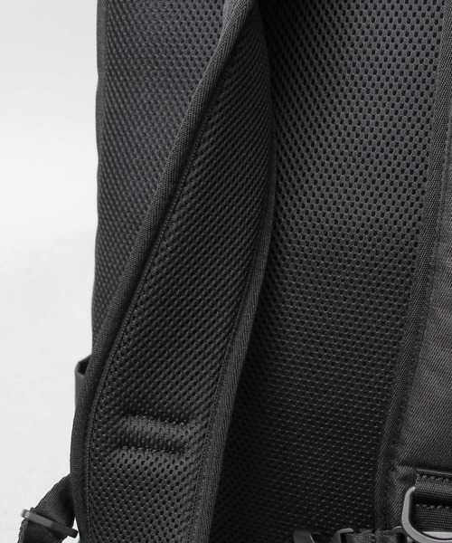 Bianchi（ビアンキ）の「Bianchi / ビアンキ /  POLYESTER 900D メランジ スクエアバックパック / ビジネスリュック / 大容量 / リフレクション / REPREVE / BLMM-04（バックパック/リュック・メンズ・ブラック・FREE）」の17枚目の写真