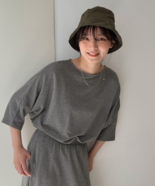 URBAN RESEARCH DOORS（アーバンリサーチドアーズ）の「『セットアップ対応』コットンレーヨンドルマンプルオーバー（Tシャツ/カットソー・レディース・チャコールグレー/ブラック/ネイビー・MEDIUM）」の2枚目の写真