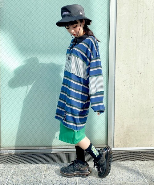 Candy Stripper(キャンディストリッパー)の「CND JUMBLE BORDER POLO トップス(ポロシャツ・レディース・ブラック/ネイビー/ブルー・2)」の13枚目の写真