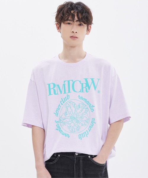 ROMANTIC CROWN(ロマンティッククラウン)の「【ROMANTIC CROWN】ROUND FLOWER TEE / ロマンティッククラウン ラウンド フラワー グラフィック Tシャツ(Tシャツ/カットソー・メンズ・ブラック/ホワイト/ライトパープル・SMALL/X-LARGE/LARGE/MEDIUM)」の2枚目の写真