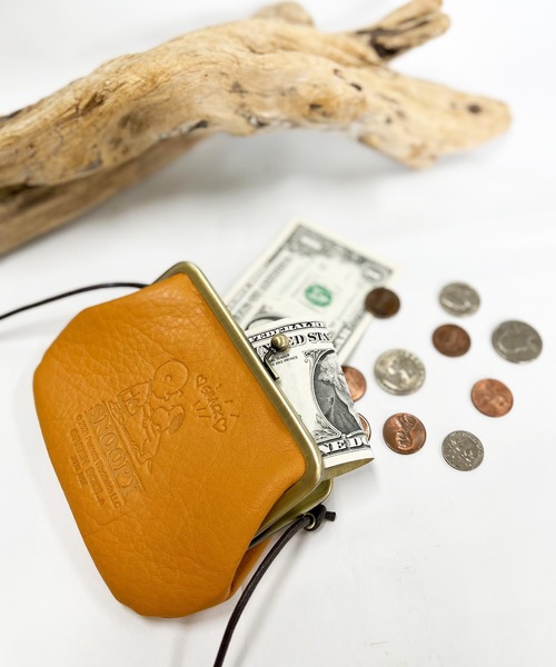 SNOOPY×OLD BETTY'S（スヌーピーカケルオールドベティーズ）の「【日本製】スヌーピー【SNOPPY】Leather Coin Purse（財布・レディース・イエロー系その他3/イエロー系その他2/キャメル/オレンジ系その他2/オレンジ系その他3/オレンジ・FREE）」の11枚目の写真