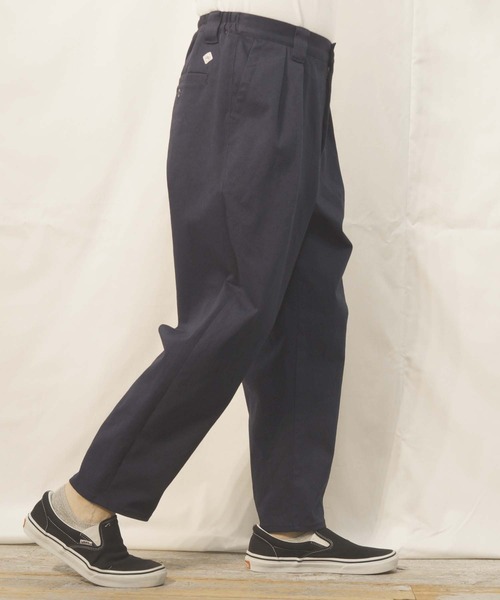 BROOKLYN OVERALL（ブルックリンオーバーオール）の「ストレッチ２タックパンツ（その他パンツ・メンズ・ベージュ/ネイビー・MEDIUM/LARGE）」の10枚目の写真