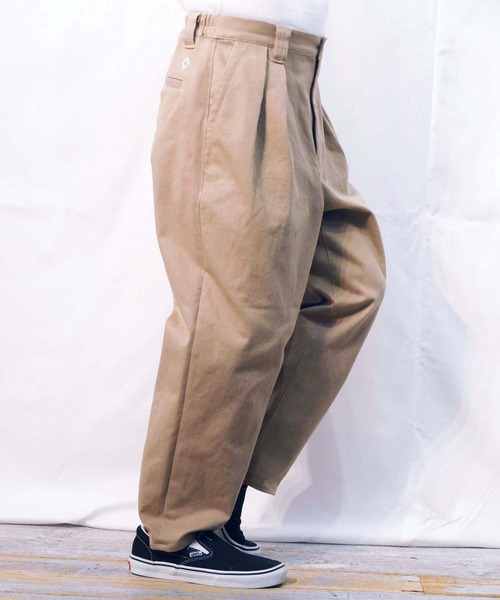 BROOKLYN OVERALL（ブルックリンオーバーオール）の「ストレッチ２タックパンツ（その他パンツ・メンズ・ベージュ/ネイビー・MEDIUM/LARGE）」の8枚目の写真