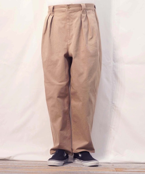 BROOKLYN OVERALL（ブルックリンオーバーオール）の「ストレッチ２タックパンツ（その他パンツ・メンズ・ベージュ/ネイビー・MEDIUM/LARGE）」の4枚目の写真