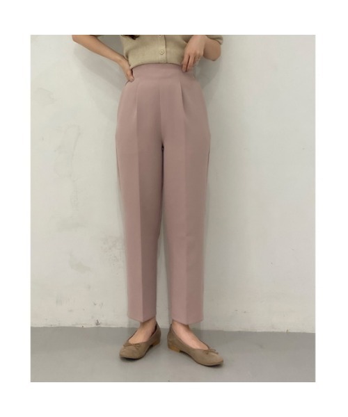 flower(フラワー)の「タックハイウエストテーパードパンツ(その他パンツ・レディース・ピンク/ブラウン・FREE)」の2枚目の写真