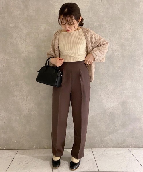 flower(フラワー)の「タックハイウエストテーパードパンツ(その他パンツ・レディース・ピンク/ブラウン・FREE)」の19枚目の写真