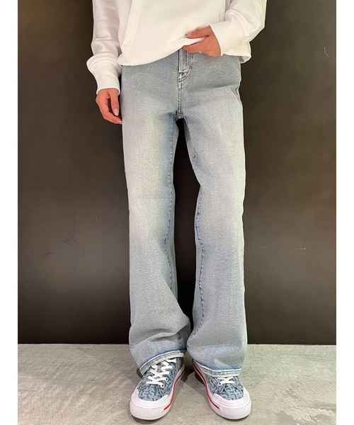 DIESEL(ディーゼル)の「FW22 レディース デニム ワイドフレア(デニムパンツ・レディース・インディゴブルー・31inch/25inch/27inch/29inch/23inch)」の13枚目の写真