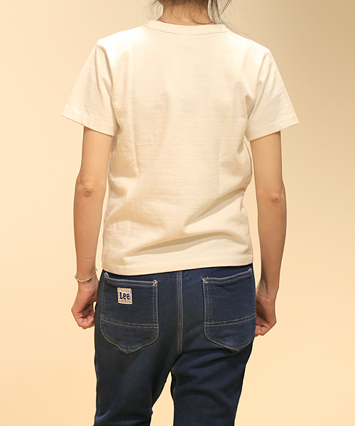 Champion（チャンピオン）の「3-STYLE VINTAGE TEE (Champion)（Tシャツ/カットソー・レディース・ネイビー/チャコールグレー/オフホワイト・LARGE/SMALL/MEDIUM）」の6枚目の写真