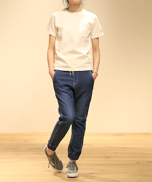 Champion（チャンピオン）の「3-STYLE VINTAGE TEE (Champion)（Tシャツ/カットソー・レディース・ネイビー/チャコールグレー/オフホワイト・LARGE/SMALL/MEDIUM）」の7枚目の写真