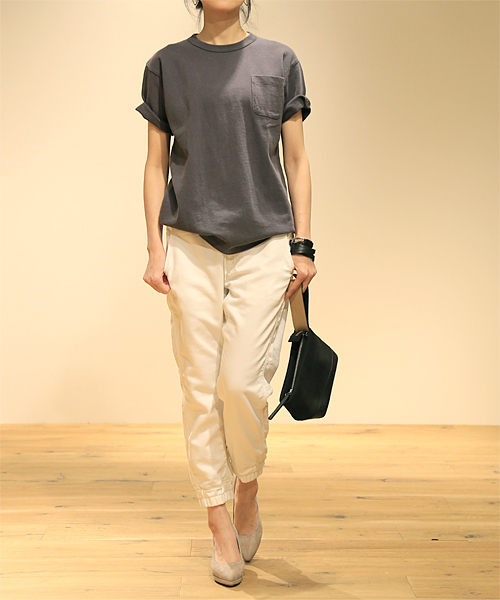 Champion（チャンピオン）の「3-STYLE VINTAGE TEE (Champion)（Tシャツ/カットソー・レディース・ネイビー/チャコールグレー/オフホワイト・LARGE/SMALL/MEDIUM）」の13枚目の写真