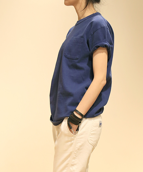 Champion（チャンピオン）の「3-STYLE VINTAGE TEE (Champion)（Tシャツ/カットソー・レディース・ネイビー/チャコールグレー/オフホワイト・LARGE/SMALL/MEDIUM）」の8枚目の写真