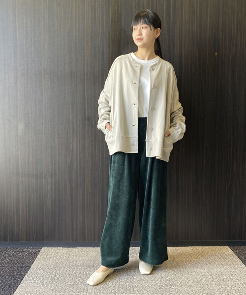 ONIGIRI（オニギリ）の「ベロア　ワイドパンツ（その他パンツ・レディース・ブラウン/グリーン・MEDIUM/LARGE）」の18枚目の写真