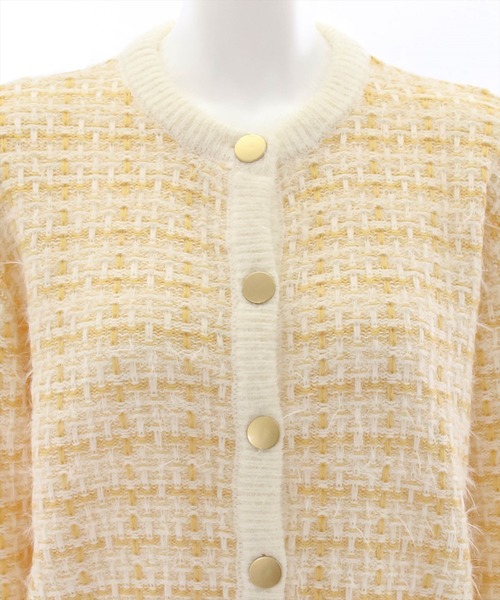 CHANEL 透け感のある淡い黄色のカーディガン clear（クリア）の「フェザーツイードニットカーディガン