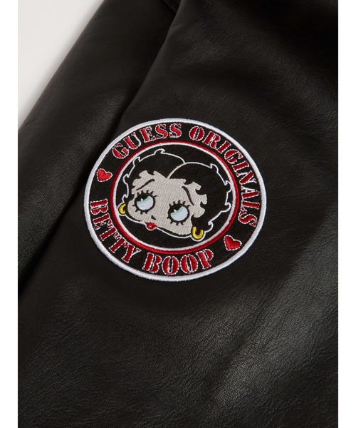 Guess（ゲス）の「GUESS Originals x Betty Boop Faux-Leather Jacket（ブルゾン・メンズ・ブラック・SMALL/MEDIUM/LARGE/X-LARGE）」の10枚目の写真
