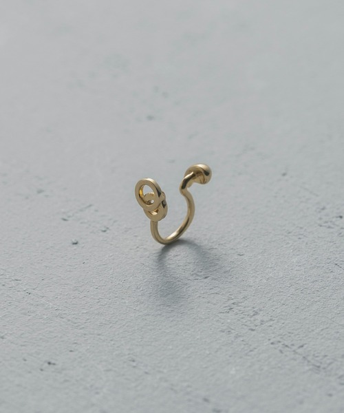and cloud（アンドクラウド）の「Circle / Drop Reversible Tragus Cuff（イヤーカフ・レディース・ブラック/イエローゴールド/シルバー・FREE）」の15枚目の写真
