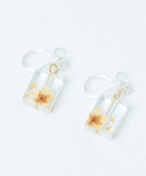 studio CLIP（スタディオクリップ）の「【daily CLIP】封入BOXイヤリング（イヤリング・レディース・レッド/イエロー・FREE）」の2枚目の写真