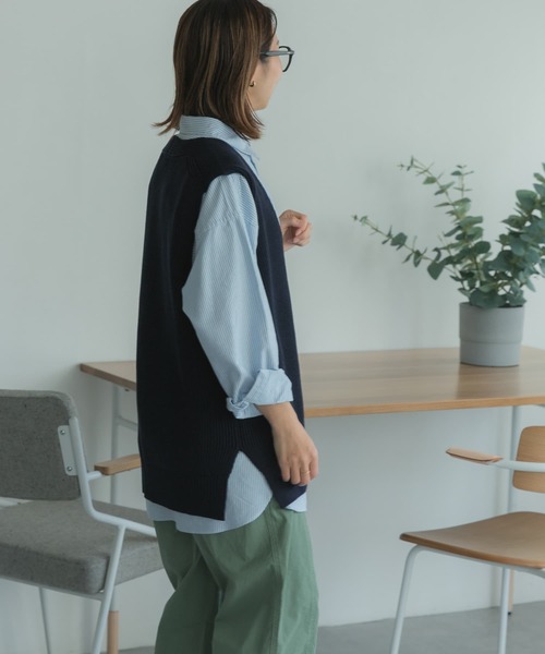 FORK&SPOON（フォークアンドスプーン）の「FORK&SPOON　ハイツイスト両畦ベスト（ベスト・レディース・オフホワイト/ネイビー・1）」の10枚目の写真