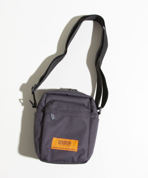UNIVERSAL OVERALL(ユニバーサルオーバーオール)の「【UNIVERSAL OVERALL/ユニバーサルオーバーオール】スクエアミニショルダーバッグ(ショルダーバッグ・メンズ・チャコールグレー/バーガンディー/ブラック/ブルー・FREE)」の7枚目の写真