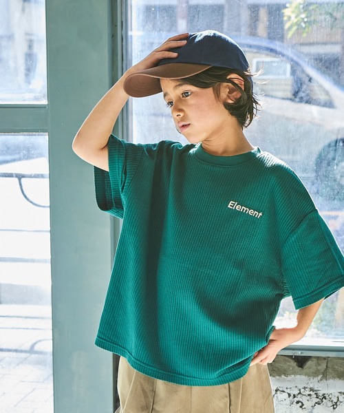 PAIRMANON STREET(ペアマノンストリート)の「【PAIRMANON STREET】【ふんわりワッフル】ワンポイント刺繍半袖Tシャツ(Tシャツ/カットソー・キッズ・イエロー/ブラック/グリーン/ネイビー/アイボリー・90/100/110/140/150/120/130)」の4枚目の写真