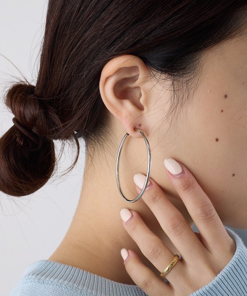 CIAOPANIC TYPY(チャオパニックティピー)の「lilフープイヤリングL(イヤリング・レディース・ゴールド/シルバー・ONE SIZE)」の2枚目の写真