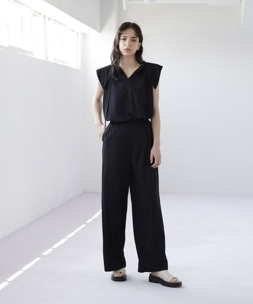 LAKOLE(ラコレ)の「タンクソールスライドサンダル / 188046(スリッポン・レディース・ブラック/グレイッシュベージュ/パイソン・MEDIUM/LARGE)」の5枚目の写真