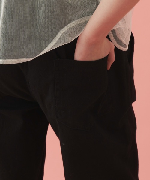 MERLOT（メルロー）の「ベルト付きテーパードパンツ（チノパンツ・レディース・ブラック/ナチュラル・FREE）」の21枚目の写真