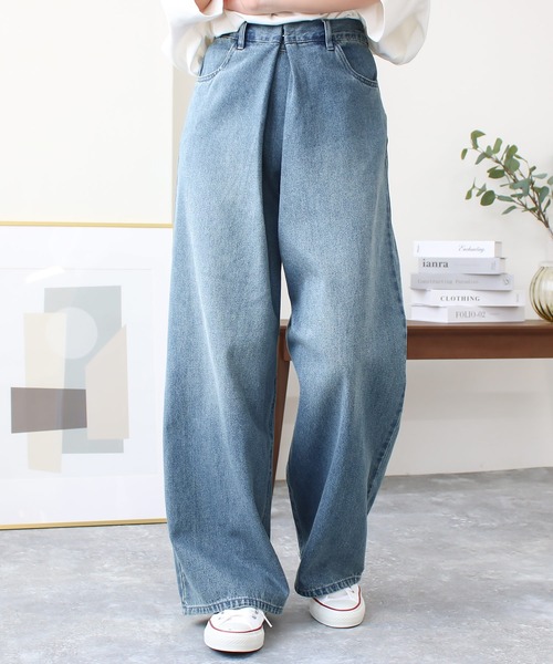 Social GIRL(ソーシャルガール)の「ハイウエストホックタックワイドデニムパンツ(デニムパンツ・レディース・ブラック/サックスブルー/オフホワイト/ブルー・M/L)」の18枚目の写真