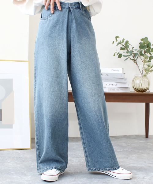 Social GIRL(ソーシャルガール)の「ハイウエストホックタックワイドデニムパンツ(デニムパンツ・レディース・ブラック/サックスブルー/オフホワイト/ブルー・M/L)」の20枚目の写真