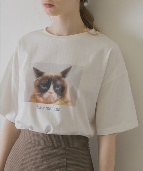 idem(イデム)の「idem cute cats T-shirt/猫プリントTシャツ(Tシャツ/カットソー・レディース・その他1/その他2・FREE)」の2枚目の写真