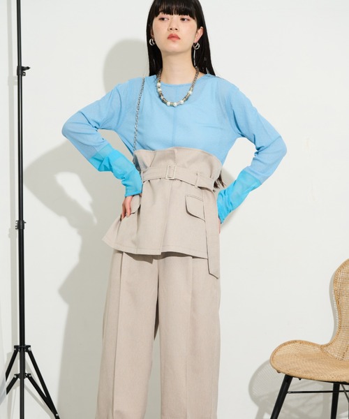 THE YOn（ザヨン）の「ヘリンボーンラップベルトデザイントップス