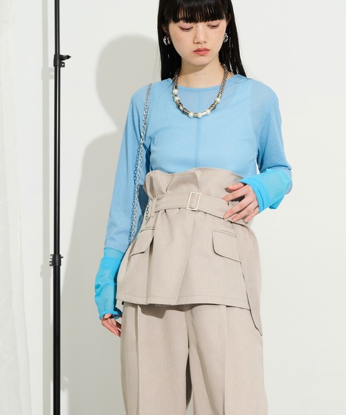 THE YOn（ザヨン）の「ヘリンボーンラップベルトデザイントップス