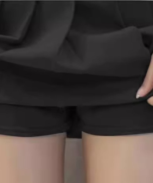 Silly（シリー）の「【オールシーズン使える！】4color インパン付きプリーツミニスカート（スカート・レディース・ホワイト/カーキ/ブラック/グレー・SMALL/MEDIUM/LARGE）」の5枚目の写真