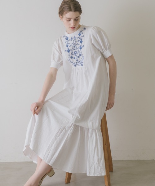 idem（イデム）の「embroidery cotton onepiece/花柄刺繍コットン