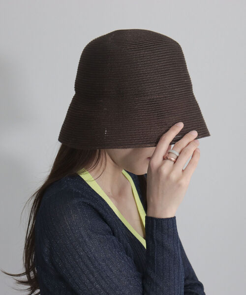 fredy emue（フレディエミュ）の「シアーブレードハット（ハット・レディース・ブラック/ダークブラウン・FREE）」の2枚目の写真