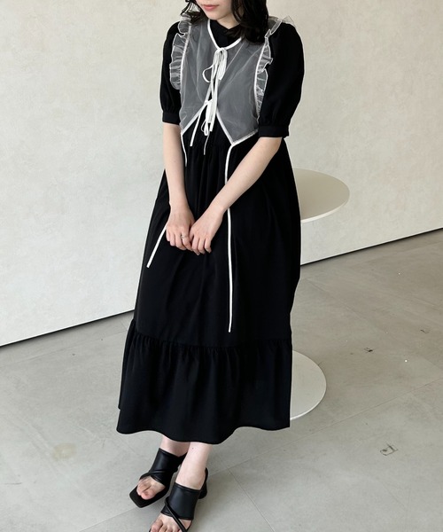 idem(イデム)の「organdie collar classic 2way onepiece/オーガンジーフリルベスト付きワンピース(ワンピース・レディース・ブラック/オフホワイト・FREE)」の21枚目の写真