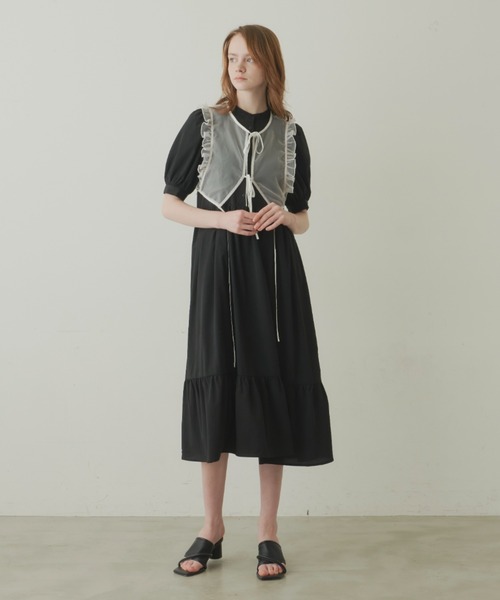 idem(イデム)の「organdie collar classic 2way onepiece/オーガンジーフリルベスト付きワンピース(ワンピース・レディース・ブラック/オフホワイト・FREE)」の17枚目の写真