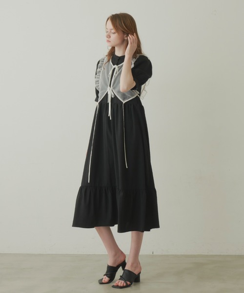 idem(イデム)の「organdie collar classic 2way onepiece/オーガンジーフリルベスト付きワンピース(ワンピース・レディース・ブラック/オフホワイト・FREE)」の18枚目の写真