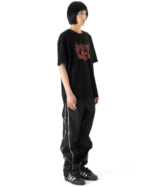 MASSNOUN(マスノウン)の「A'GEM/9 × .kom『MASSNOUN/マスノウン』BABARIAN T-SHIRTS /バーバリアン 半袖カットソー(Tシャツ/カットソー・メンズ・チャコールグレー/ブラック・L)」の6枚目の写真