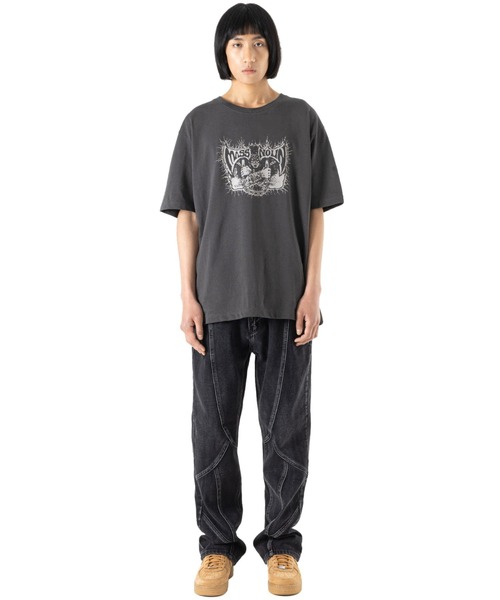 MASSNOUN(マスノウン)の「A'GEM/9 × .kom『MASSNOUN/マスノウン』BABARIAN T-SHIRTS /バーバリアン 半袖カットソー(Tシャツ/カットソー・メンズ・チャコールグレー/ブラック・L)」の10枚目の写真