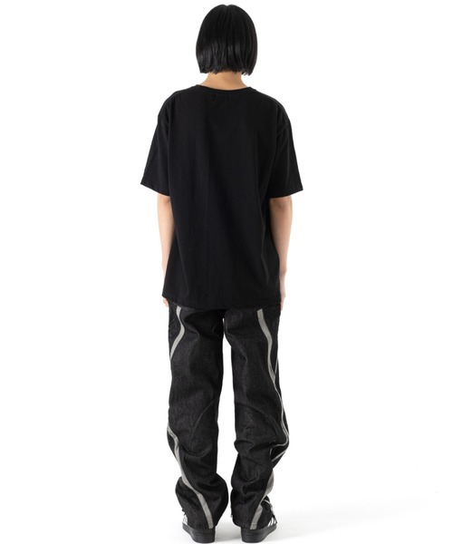MASSNOUN(マスノウン)の「A'GEM/9 × .kom『MASSNOUN/マスノウン』BABARIAN T-SHIRTS /バーバリアン 半袖カットソー(Tシャツ/カットソー・メンズ・チャコールグレー/ブラック・L)」の5枚目の写真