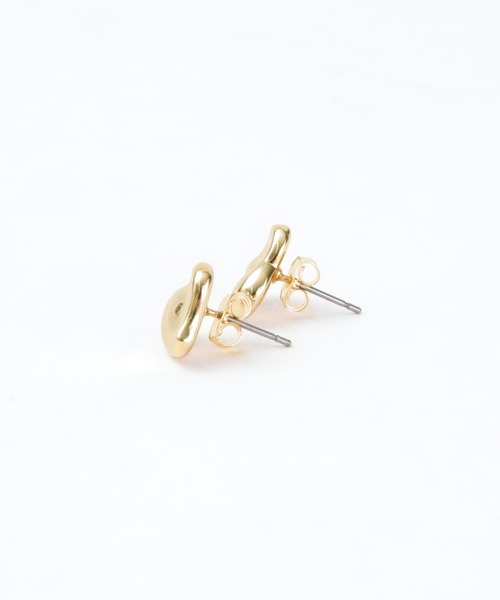 titivate（ティティベイト）の「ニュアンスハートピアス（ピアス（両耳用）・レディース・シルバー/ゴールド・FREE）」の7枚目の写真