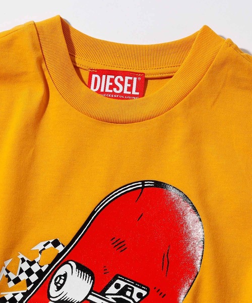 DIESEL KIDS(ディーゼルキッズ)の「DIESEL(ディーゼル)Kids & Junior 半袖Tシャツカットソー(Tシャツ/カットソー・キッズ・オレンジ/ブラック/ブルー/ホワイト・10Y/4Y/12Y/16Y/6Y/8Y/14Y)」の15枚目の写真